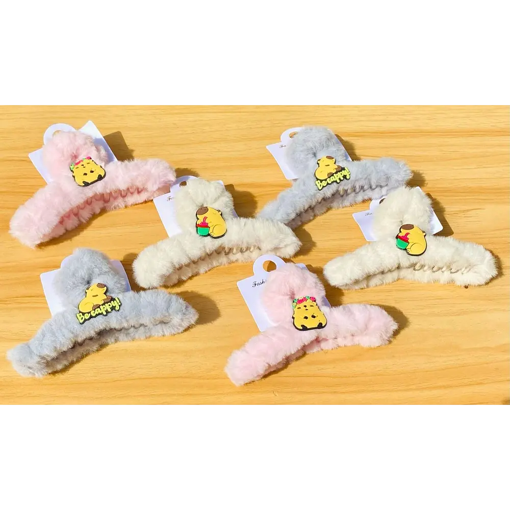 ⭐PINCHE TIPO TIBURÓN DE FELPA MODELO CAPYBARA⭐